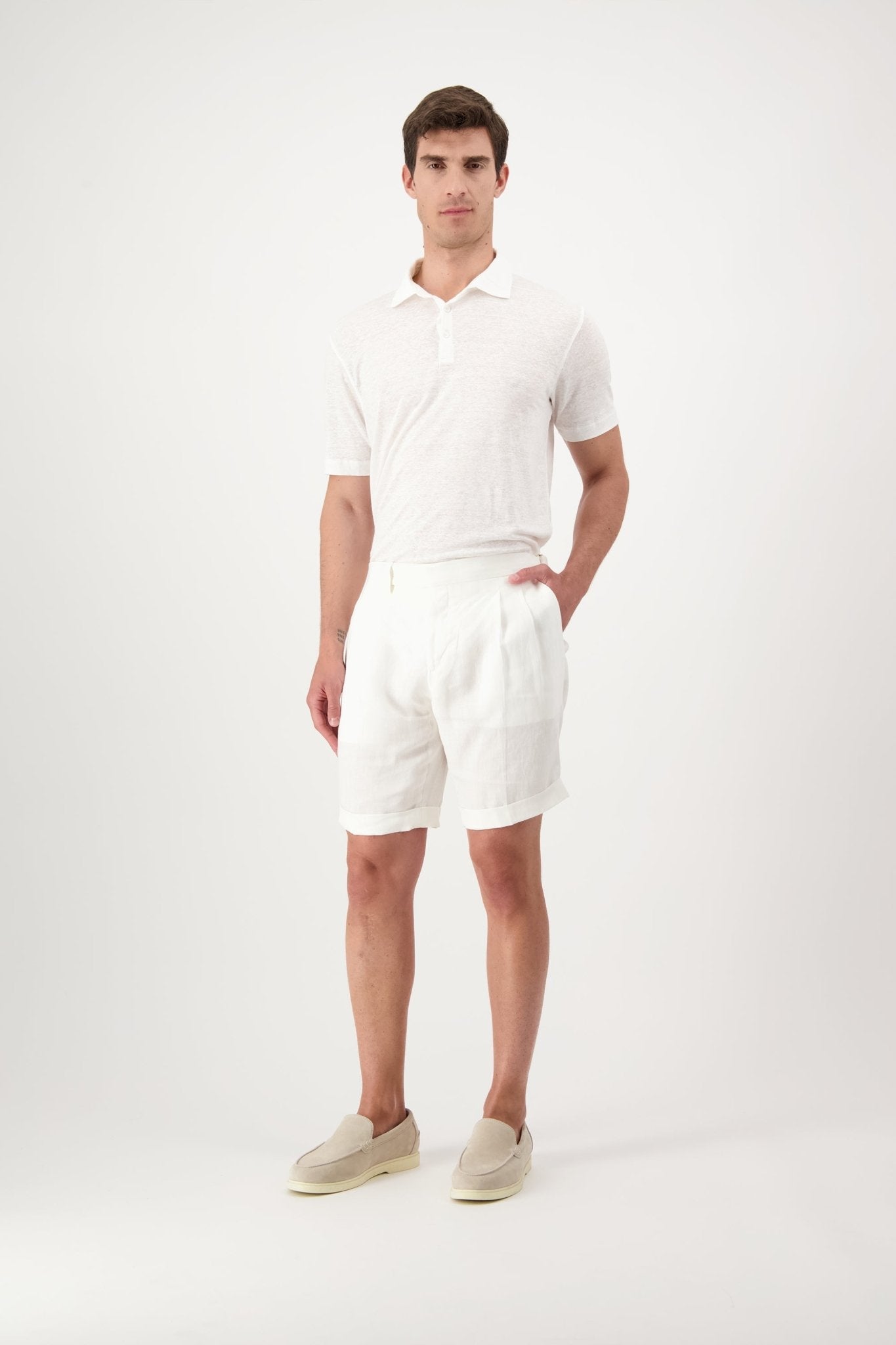 Bermuda Torres in Lino - autore - au Bermuda